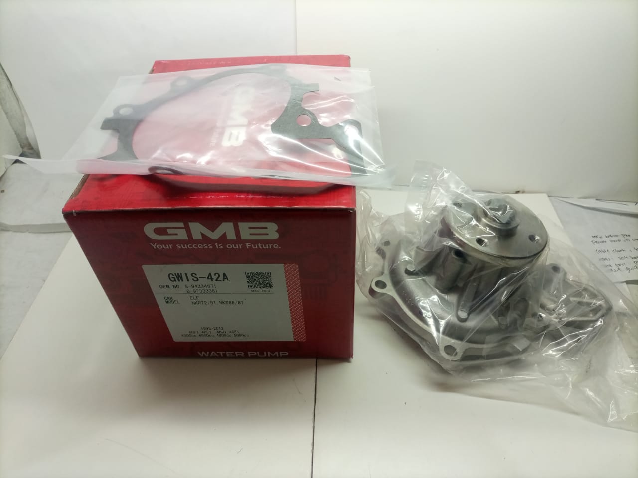 WATER PUMP 4X2 NKR71