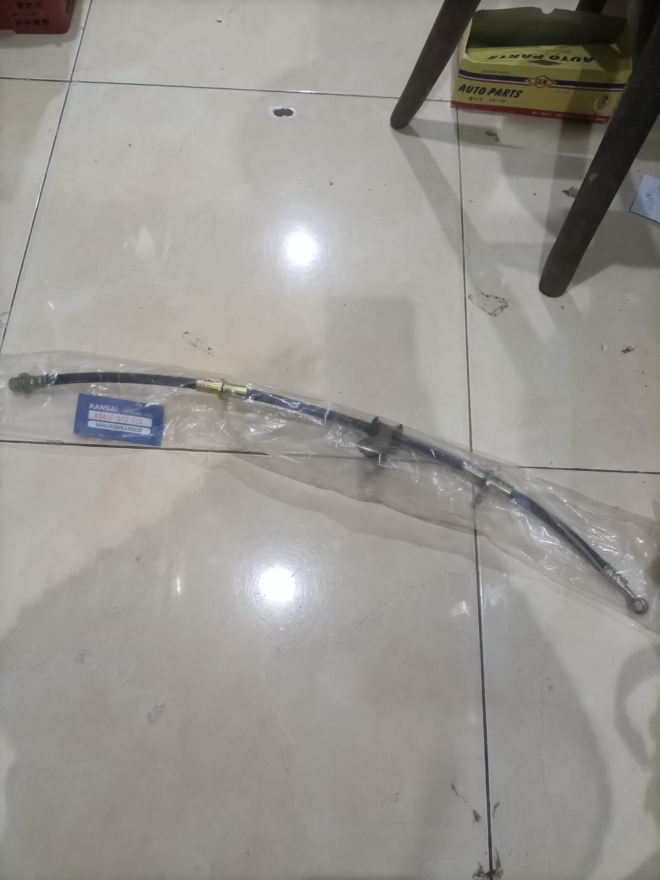 BRAKE HOSE FRT-RH