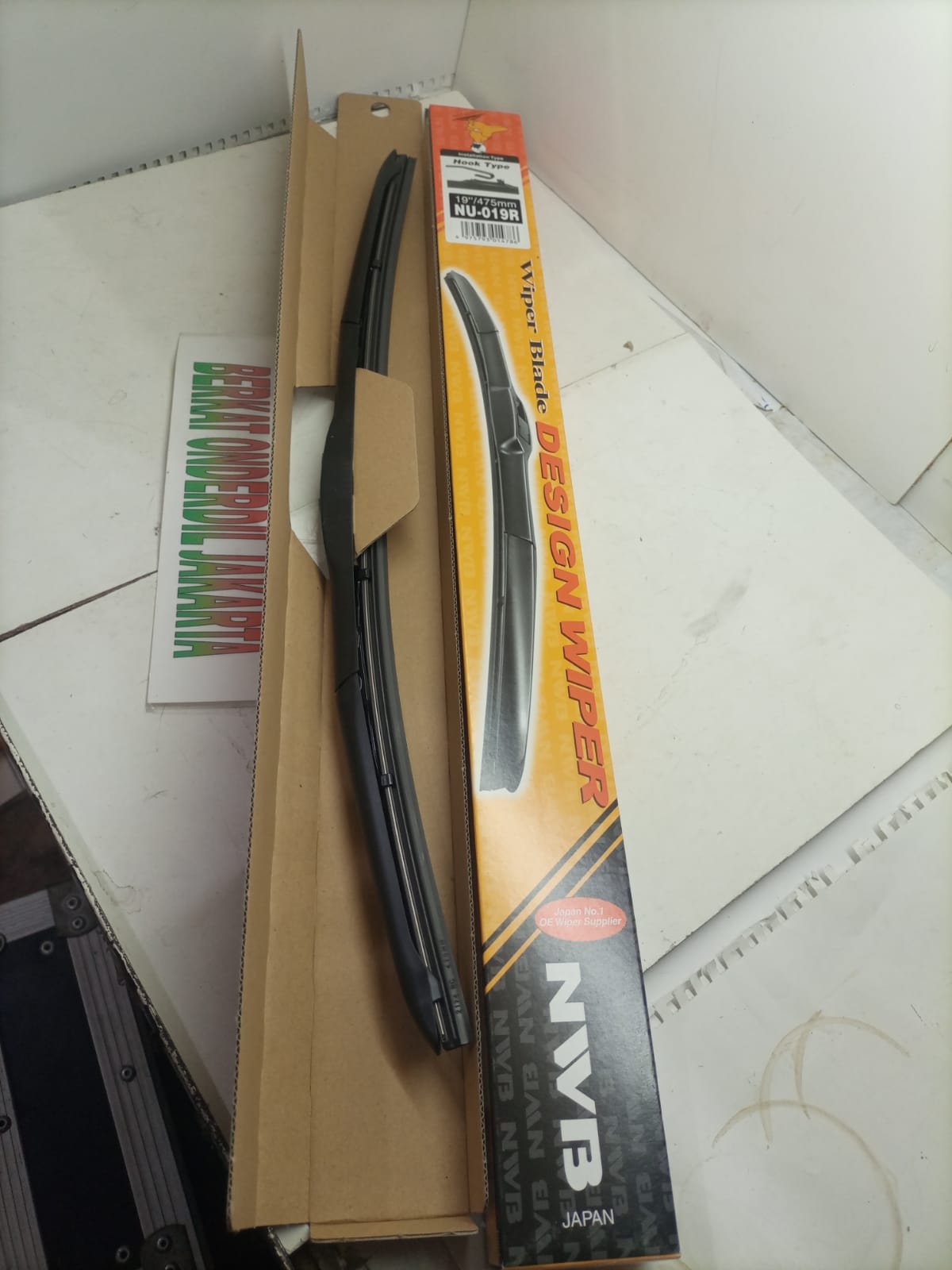 	WIPER BLADE `